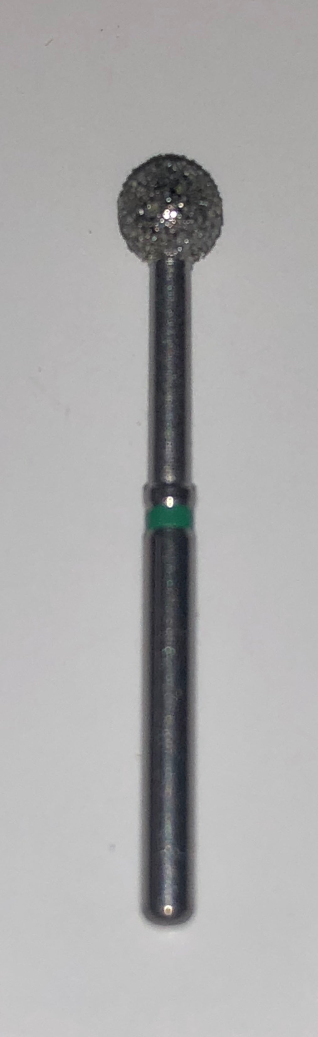 697-032 (801) Long, Round Extra Large Head Diamond Bur