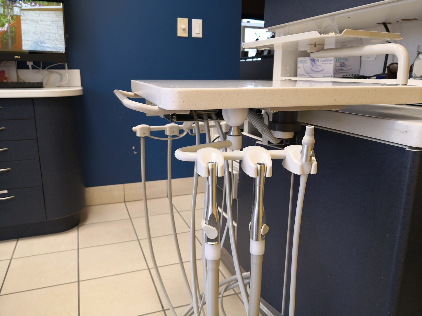 Flight Under Cabinet Mount Rear Delivery 2 With Vacuum Package
