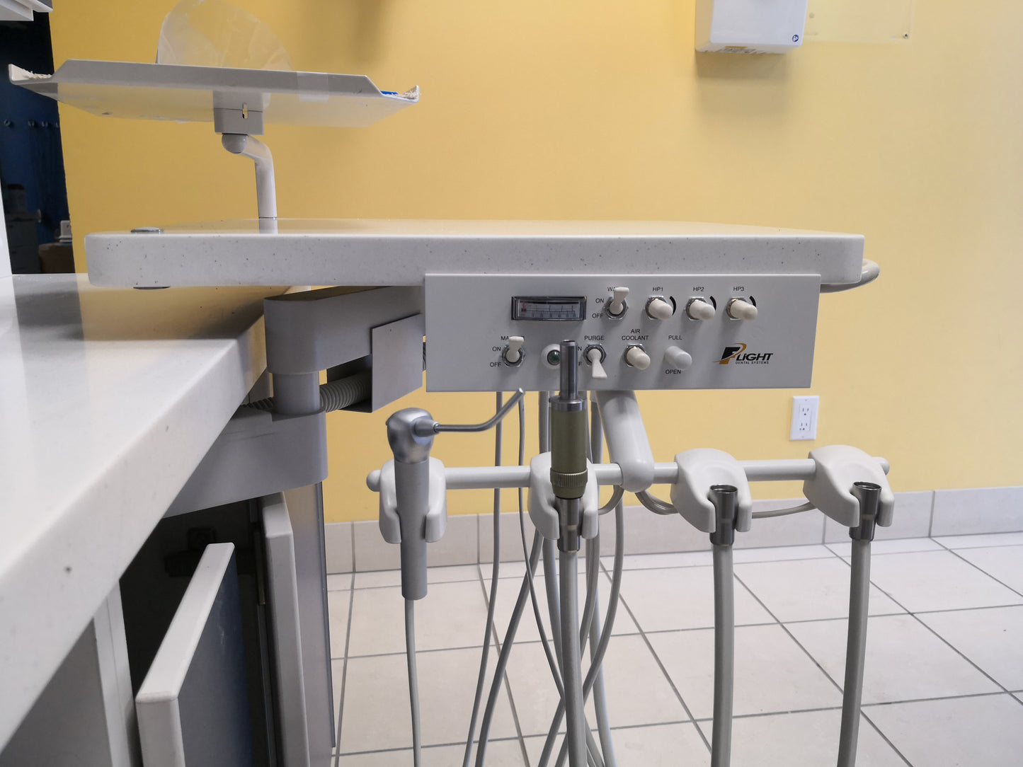 Flight Under Cabinet Mount Rear Delivery 2 With Vacuum Package
